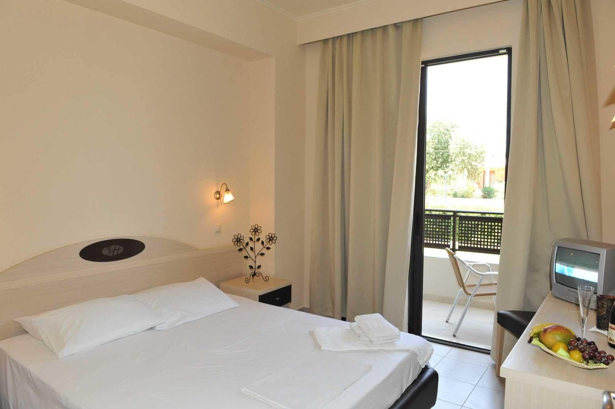 Santa Helena Hotel Ialysos  Bilik gambar
